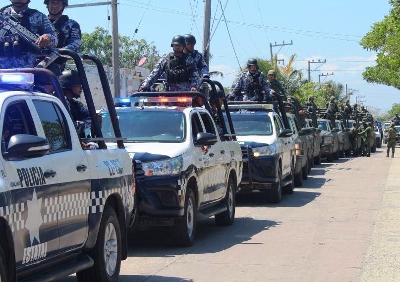 Fuerte dispositivo por las fuerzas Federales y estatales al trasladar a “La Liebre”.