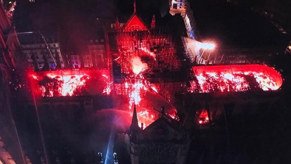 Incendio en Notre Dame: La Santa Sede recibe la noticia con “conmoción” y “tristeza”