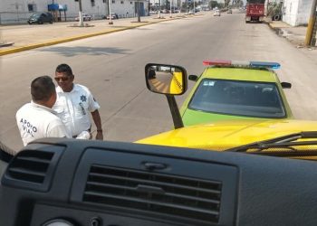 CAMIONEROS DENUNCIAN QUE ENTRANDO A COATZA, PATRULLEROS DE TRÁNSITO LOS EXTORSIONAN