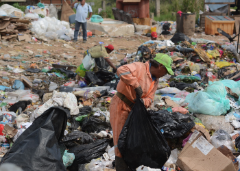 En Nanchital, hermano del síndico crea empresa y va por negocio de la basura