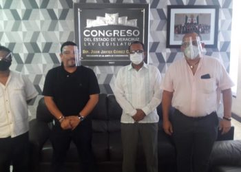 Abogados se reunen para analizar temas jurídicos en Congreso