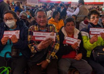 Familias en México viven con menos de 10,300 pesos al mes