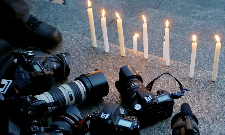 Los periodistas necesitan protección, no ataques de las autoridades: ONU